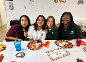 aa-thanksgiving-feats-16 aa-thanksgiving-feats-16